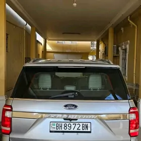 Ford Expedition 2021