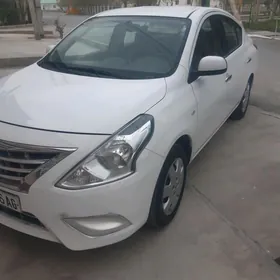 Nissan Sunny 2022