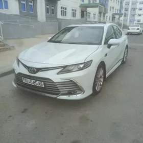 Toyota Camry 2022