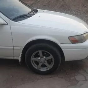 Toyota Camry 1999