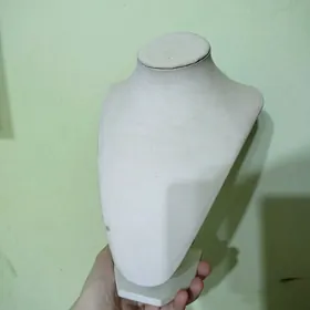 манекен для украшений