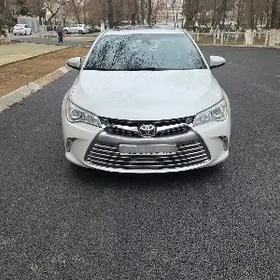 Toyota Camry 2016