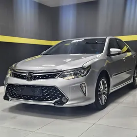Toyota Camry 2015