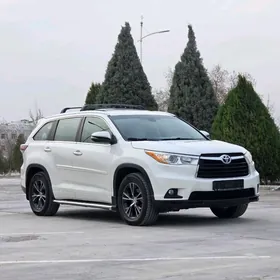 Toyota Highlander 2015