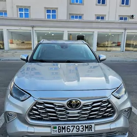 Toyota Highlander 2022