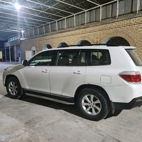 Toyota Highlander 2011