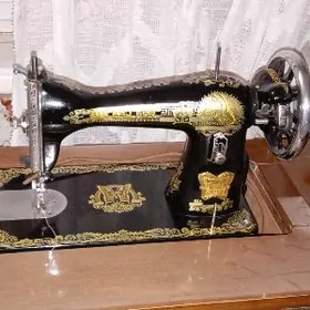 Швейная машина