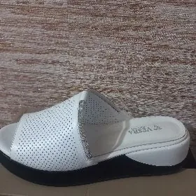 Шлепки женские