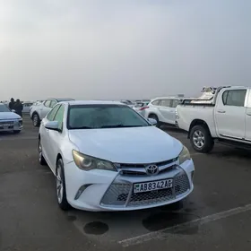 Toyota Camry 2017