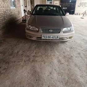 Toyota Camry 2001