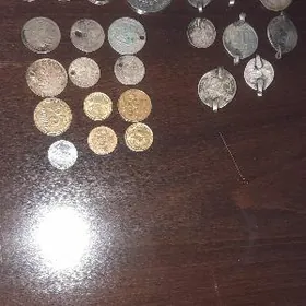 монеты