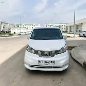 Nissan NV200 2021