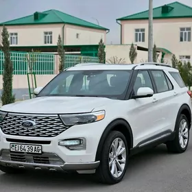 Ford Explorer 2022