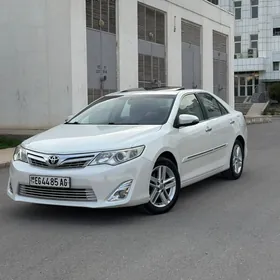 Toyota Camry 2014