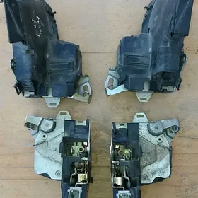 замки дверей е39