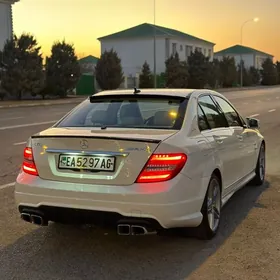 Mercedes-Benz C350 2010