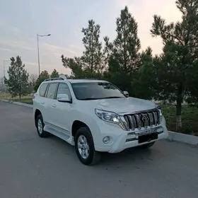 Toyota Land Cruiser Prado 2014