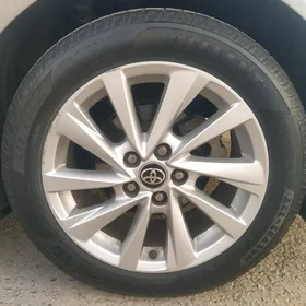 2021-2024 camry diska