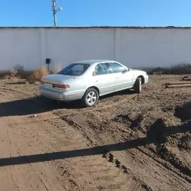 Toyota Camry 1999