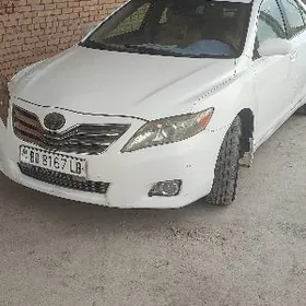Toyota Camry 2011