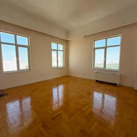 ЛЕНИНАЭЛИТКА 4 КОМНАТЫ