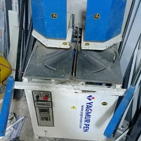 Yilmaz. Stanok plastik utuk