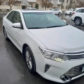 Toyota Camry 2015