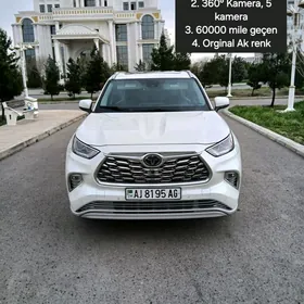 Toyota Grand Highlander 2020