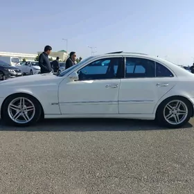 Mercedes-Benz E320 2003