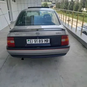 Opel Vectra 1990