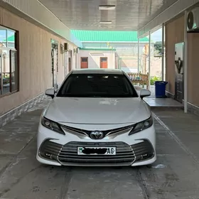 Toyota Camry 2020