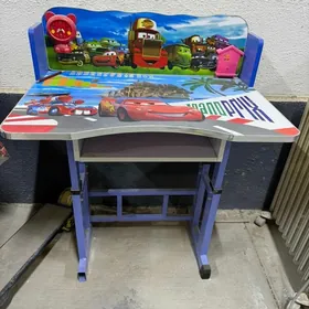детский столик