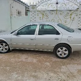 Toyota Camry 2000