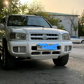 Nissan Pathfinder 2001