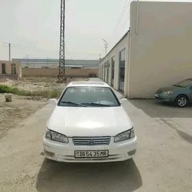 Toyota Camry 2001