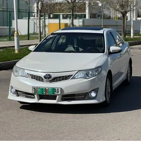 Toyota Camry 2013