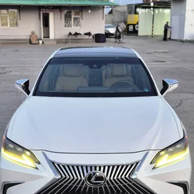 Lexus ES 350 2019