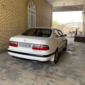 Toyota Corona 1995