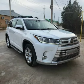 Toyota Highlander 2018