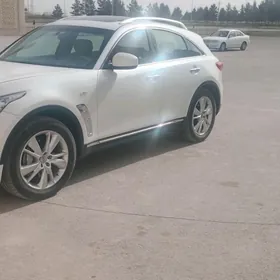 Infiniti FX35 2012