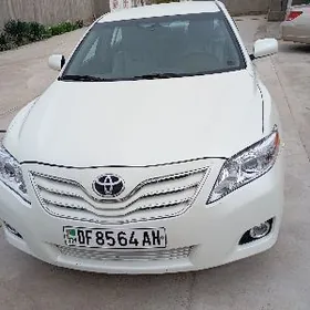 Toyota Camry 2010