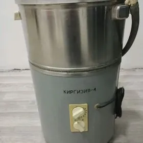 Kir yuvulyan maşinka