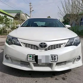Toyota Camry 2012