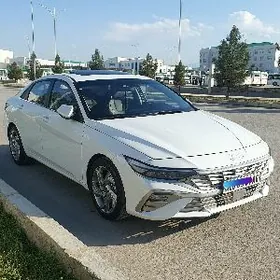 Hyundai Elantra 2024