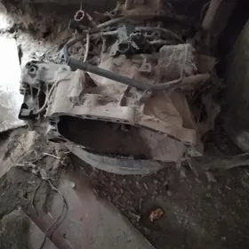 nissan maxima karobka