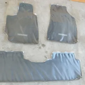 HIGHLANDER KOWRIK 2009