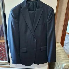 penjek Kostyum balak