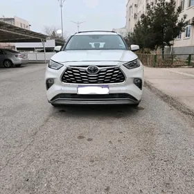 Toyota Highlander 2020