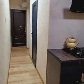 9 Mkr 1 komnat satlyk jay