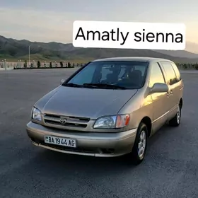 Toyota Sienna 2000